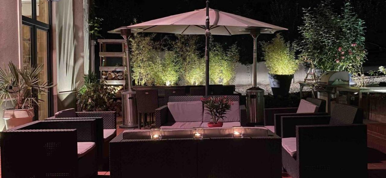 Le Jacuzzi De Marie Ll Apartamento Tourcoing Exterior foto